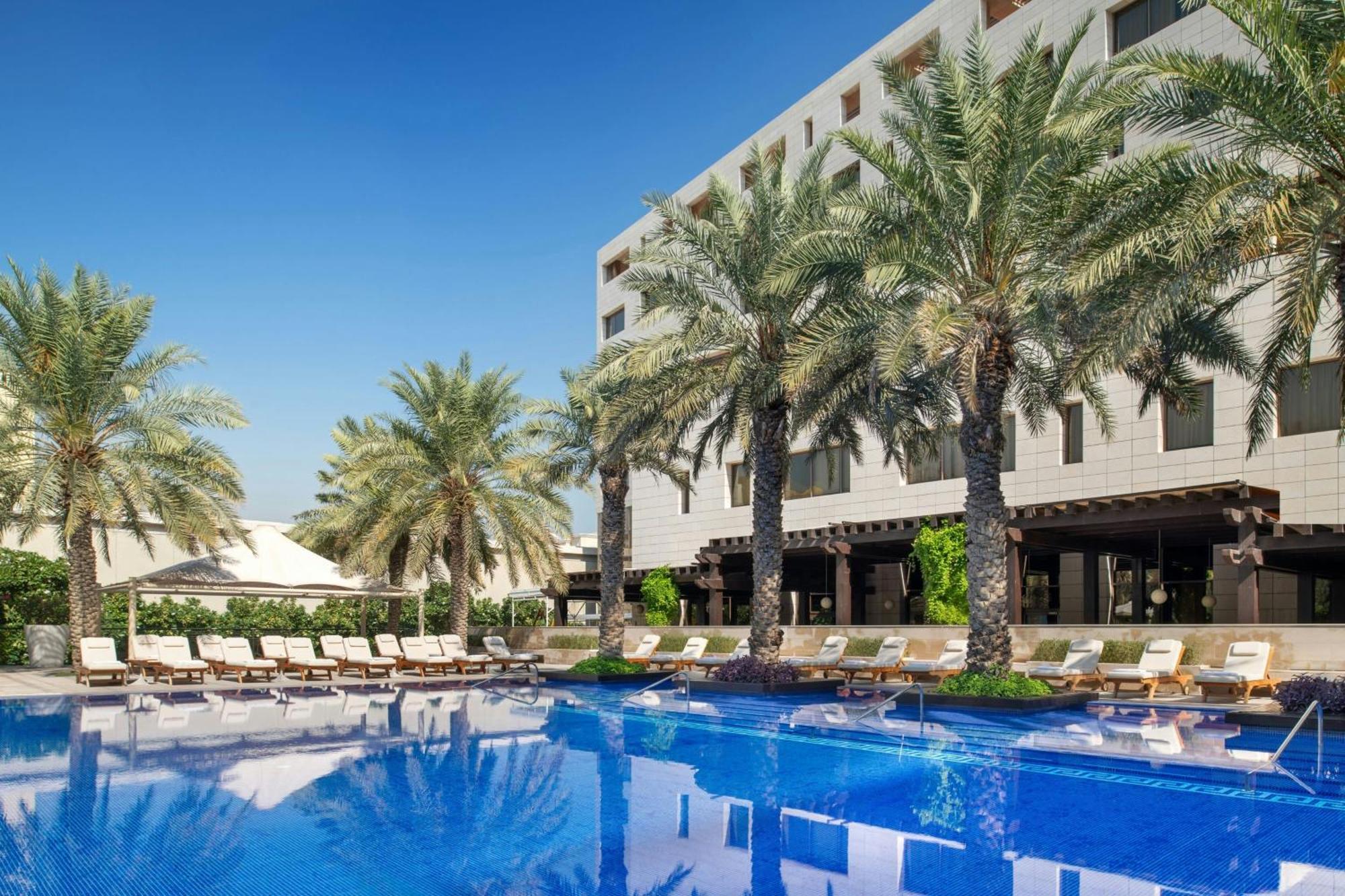 The Westin Doha Hotel & Spa Exterior foto